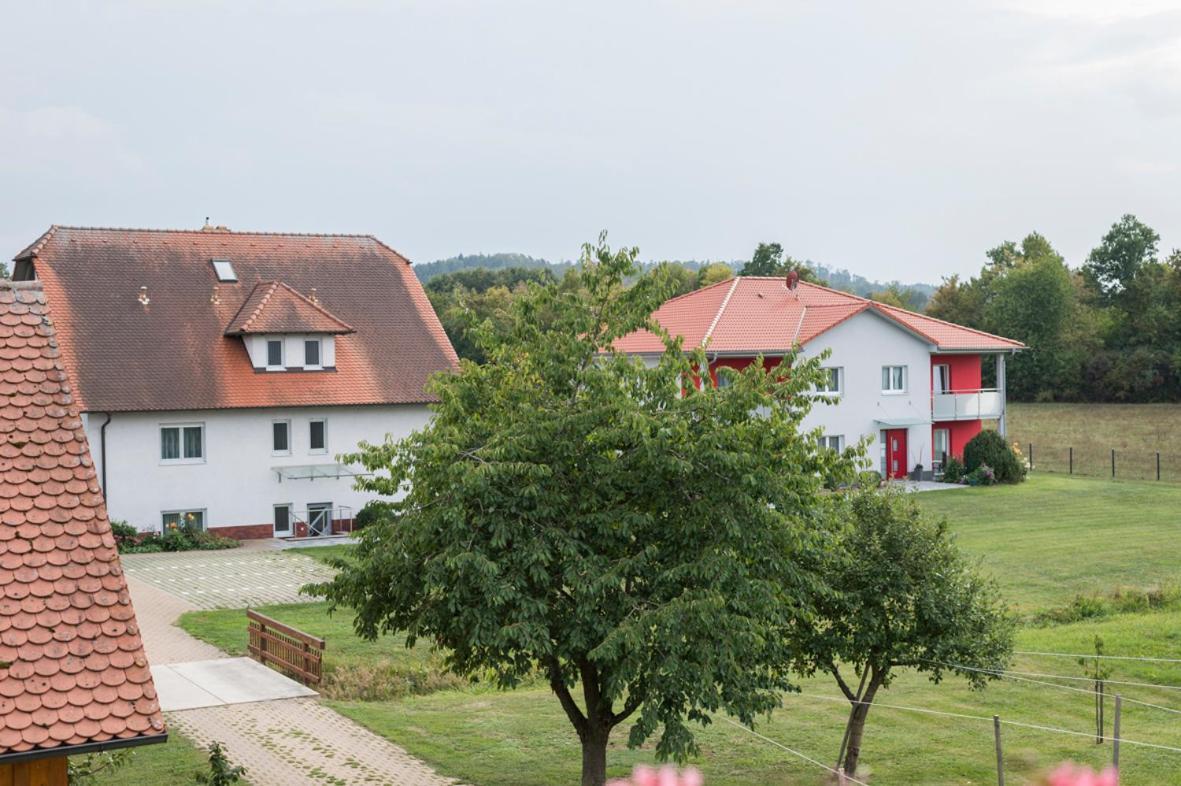 Hofmann'S Apartements & Ferienwohnungen Oberdachstetten Exterior photo
