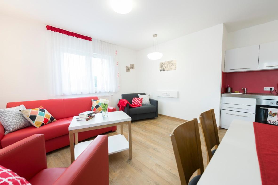 Hofmann'S Apartements & Ferienwohnungen Oberdachstetten Exterior photo